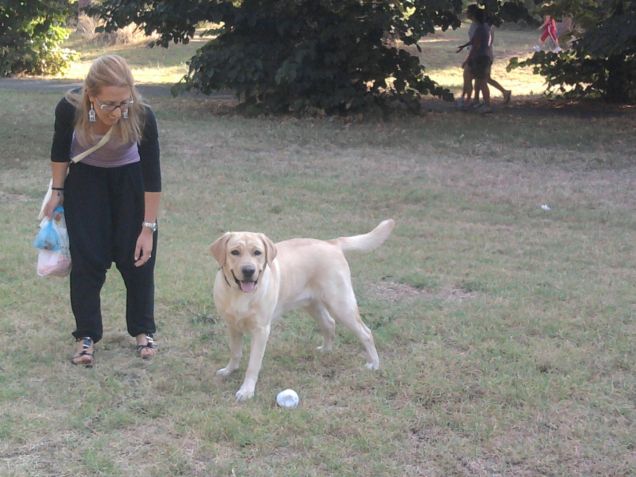 Ciao sono al parco e gioco con la mia mammina