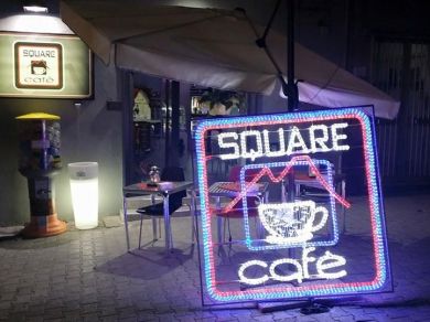lo Square Cafè