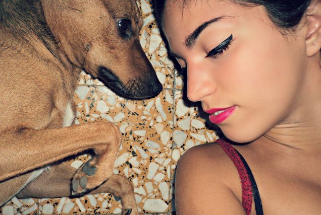 Dormiamo insieme, giochiamo insieme e ci guardiamo allo stesso modo!