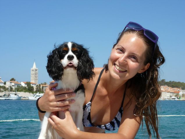 Sally&Sandra sorridono al mare