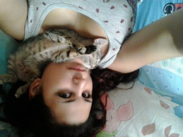 la pelliccia al collo meglio viva e ronfante 