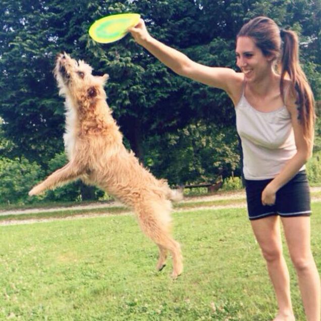 Sophie e il suo amato frisbee