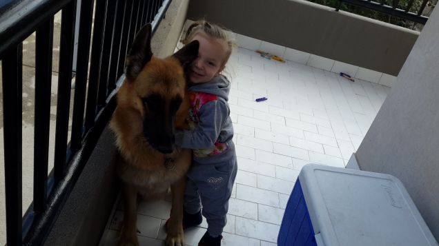le mie bimbe kikka è il cane Asia è la bimba