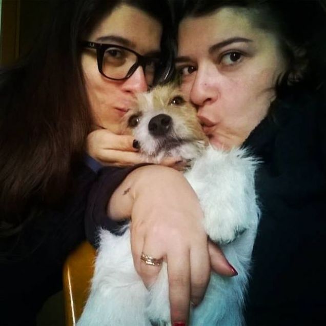 Kenny con zia e mammina umani