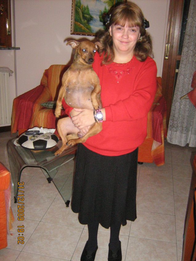 sono io con la mia cagnolina pincher luna 