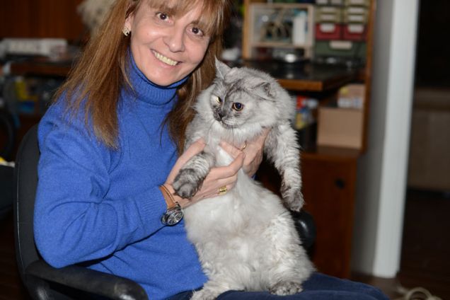 Kira in braccio a Mack