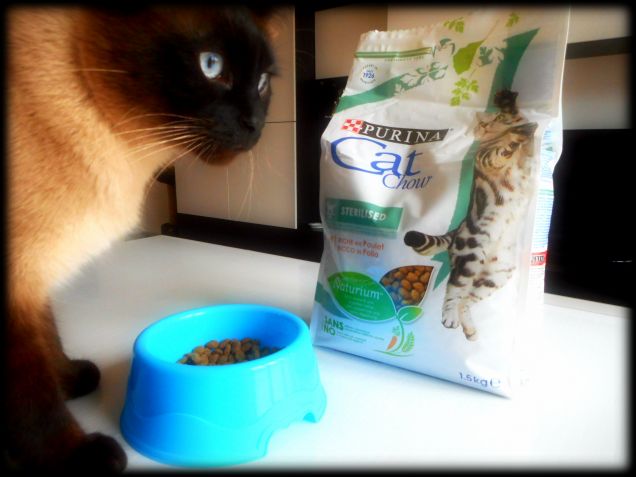 Purina® Cat Chow® Sterilised