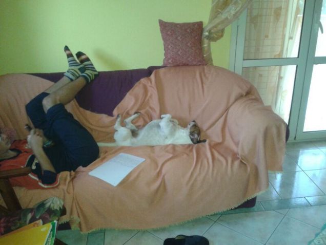 Ce piace dormì cosi