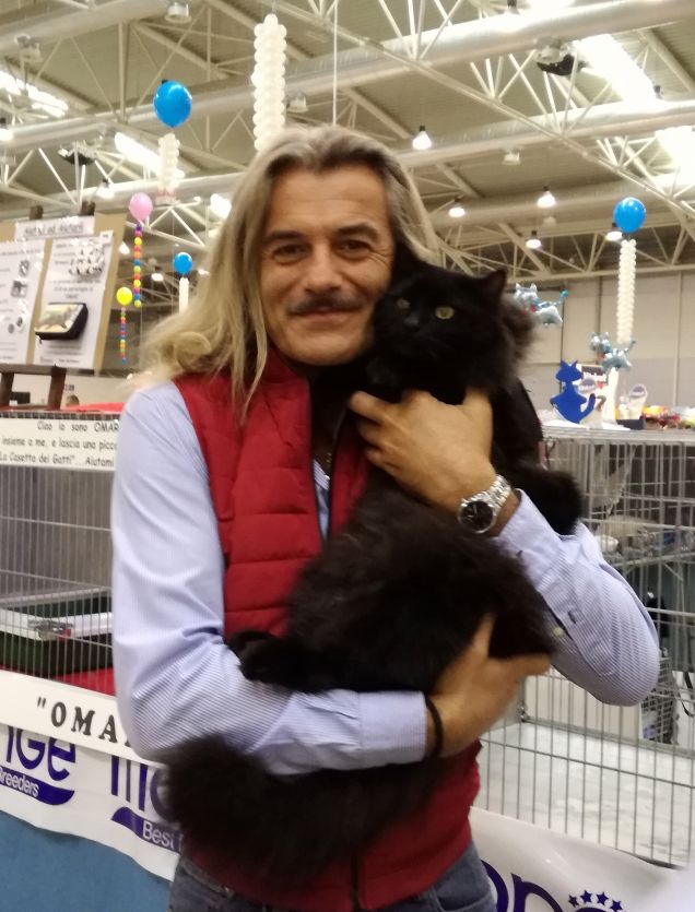 Omar con il Maestro Demo Morselli al Supercat Show