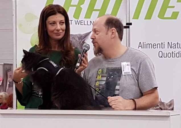 Omar e un'amica 'Speciale'