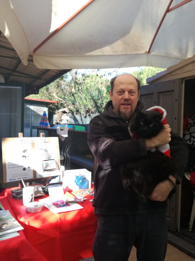 Io e Babbo Omar Natale alla 'casetta dei gatti'